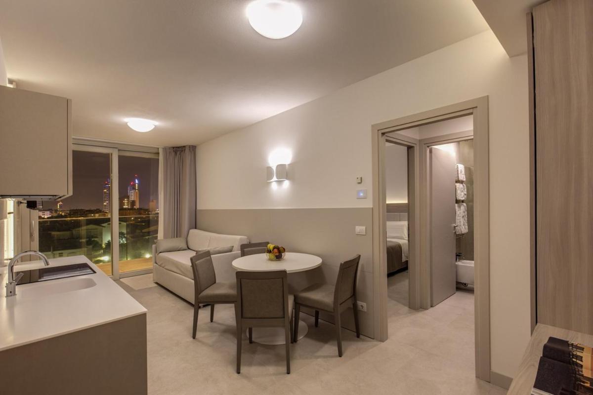 Sunrise Palace Aparthotel 3*