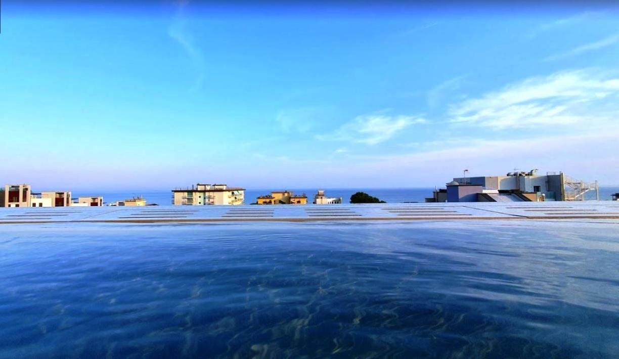 Sunrise Palace Aparthotel