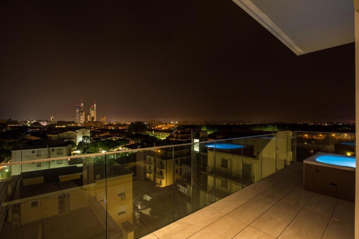 Sunrise Palace Aparthotel